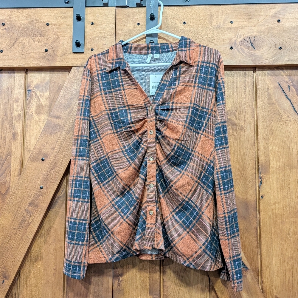 NWT Cato Plaid Flannel Button-Up Women’s Top With Ruching Size XL